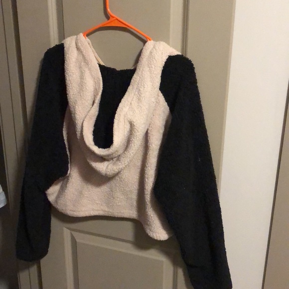 Cropped teddy hoodie urban outfitters - Picture 3 of 3